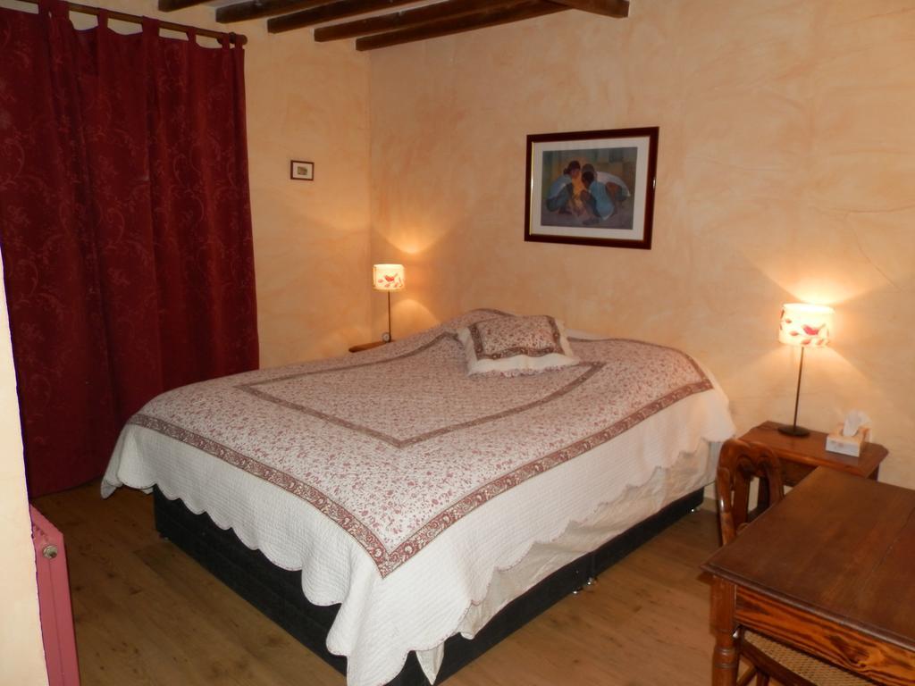 Domaine De Varenne Bed & Breakfast Saint-Amand-en-Puisaye Dış mekan fotoğraf