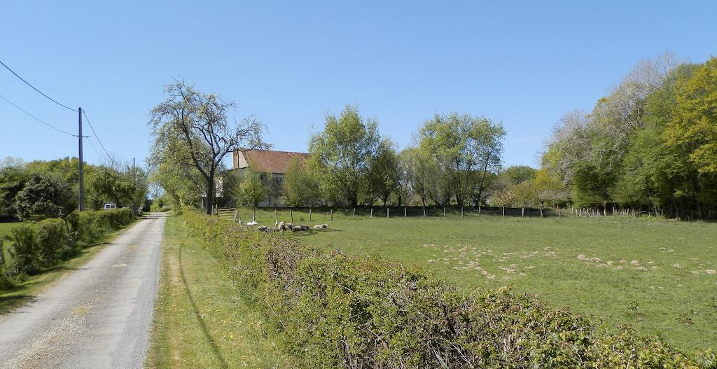 Domaine De Varenne Bed & Breakfast Saint-Amand-en-Puisaye Dış mekan fotoğraf