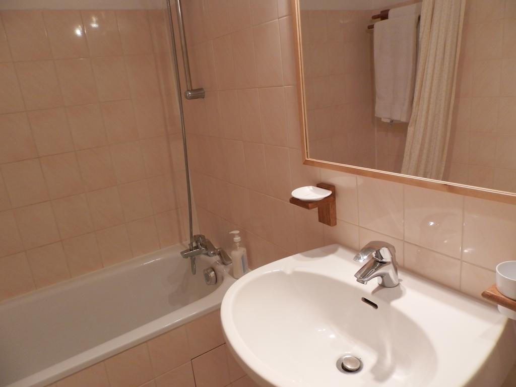 Domaine De Varenne Bed & Breakfast Saint-Amand-en-Puisaye Dış mekan fotoğraf